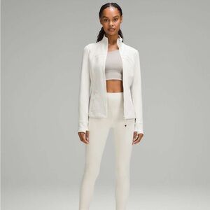 Lululemon Define Jacket cream colour size 4 Luon